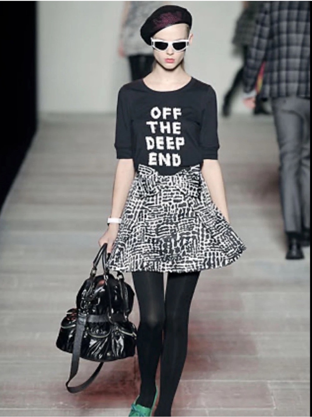 MARC BY MARC JACOBS 2008 Women’s S White/Black Graphic Crew Neck 3/4 Sleeve Tee
